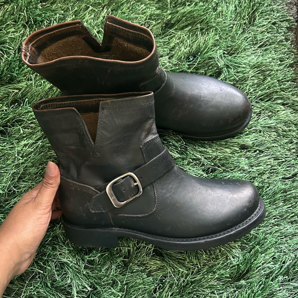 Frye Veronica Short Boots Black Leather – Size 7 NWT (No Box)